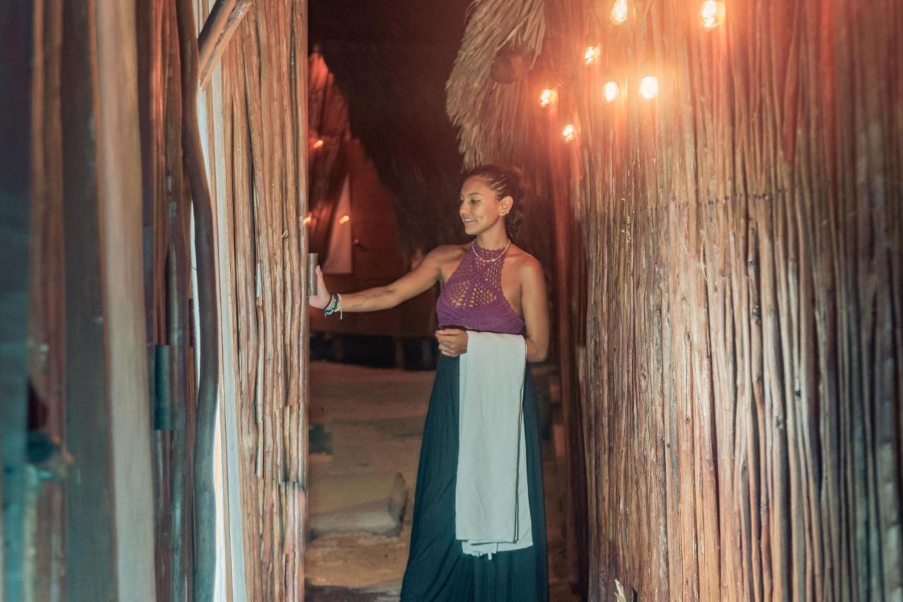 Mapache Hostel & Camping Isla Holbox ภายนอก รูปภาพ