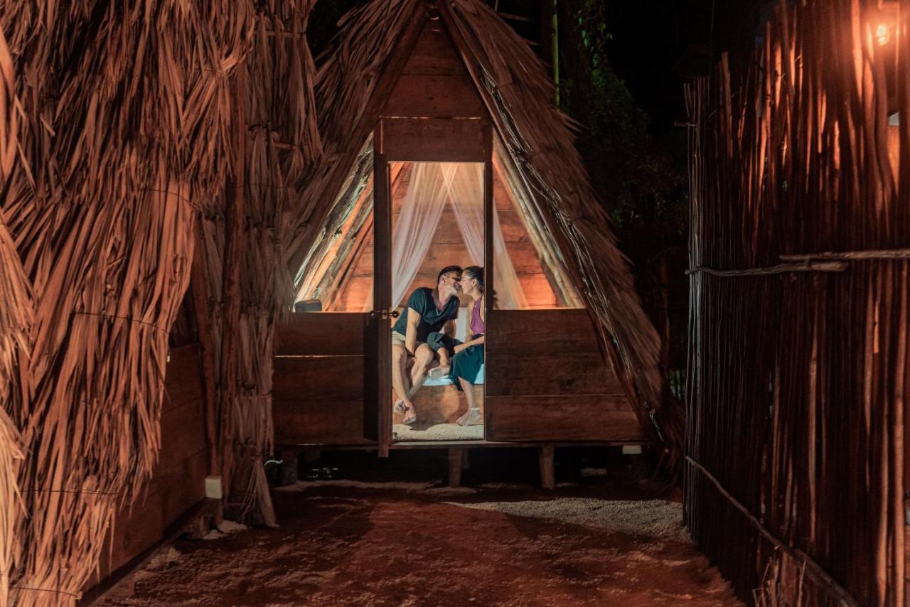 Mapache Hostel & Camping Isla Holbox ภายนอก รูปภาพ