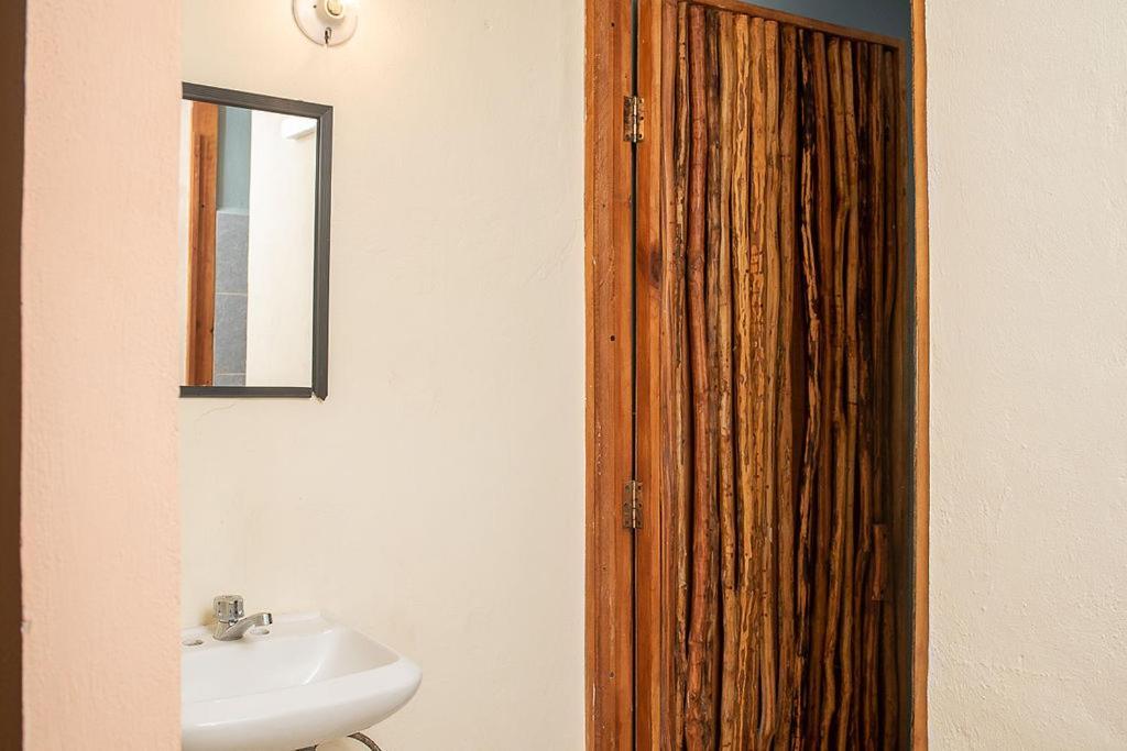 Mapache Hostel & Camping Isla Holbox ภายนอก รูปภาพ