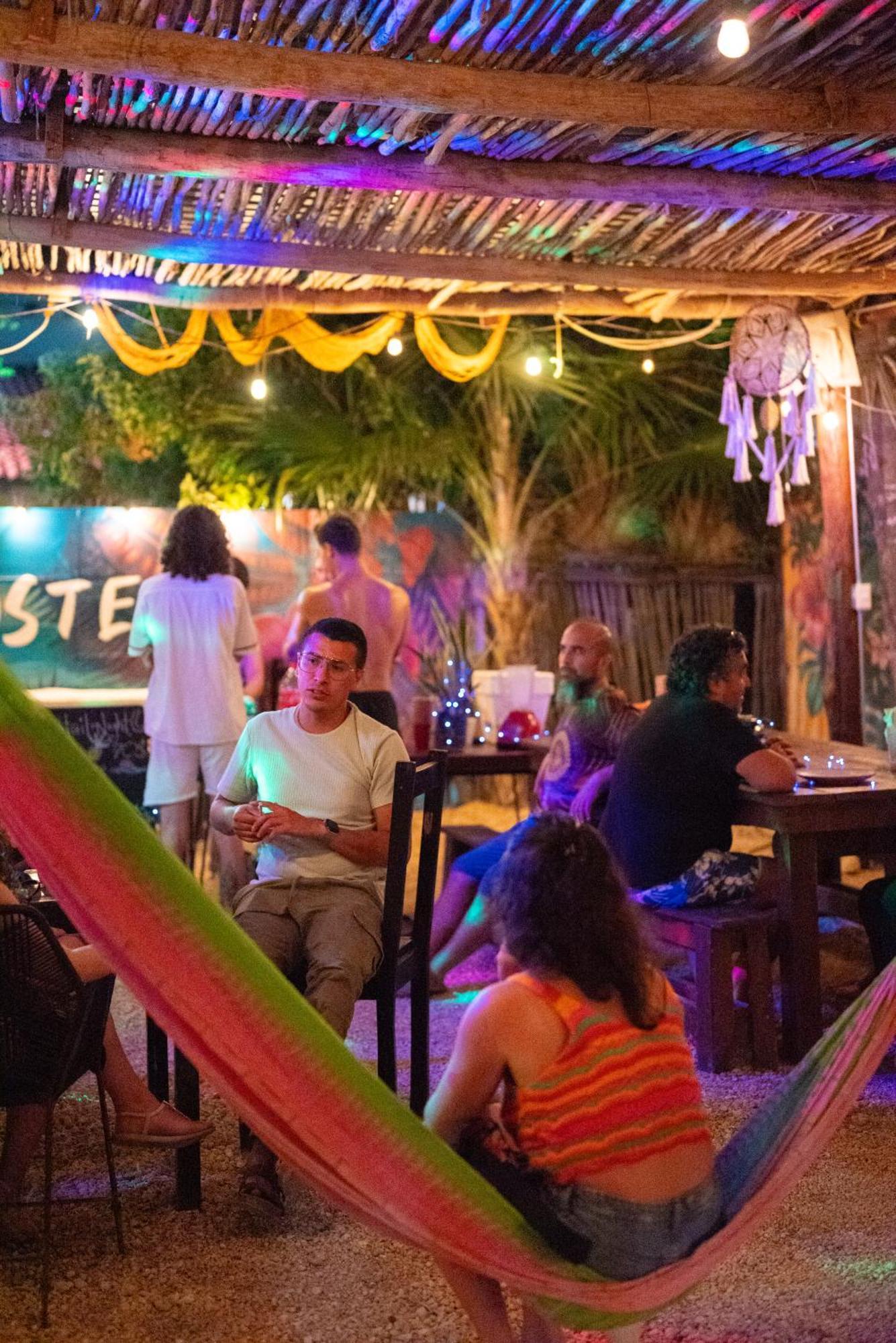 Mapache Hostel & Camping Isla Holbox ภายนอก รูปภาพ