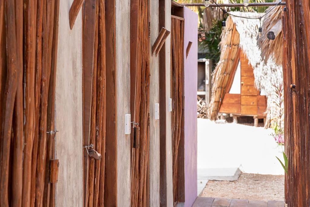 Mapache Hostel & Camping Isla Holbox ภายนอก รูปภาพ