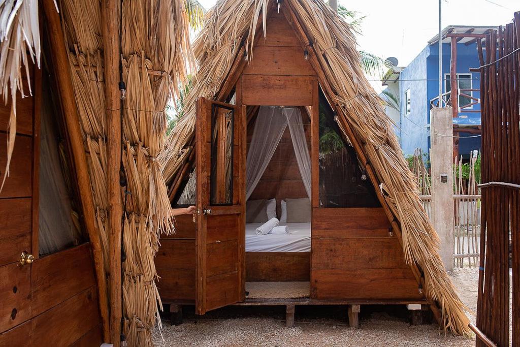 Mapache Hostel & Camping Isla Holbox ภายนอก รูปภาพ